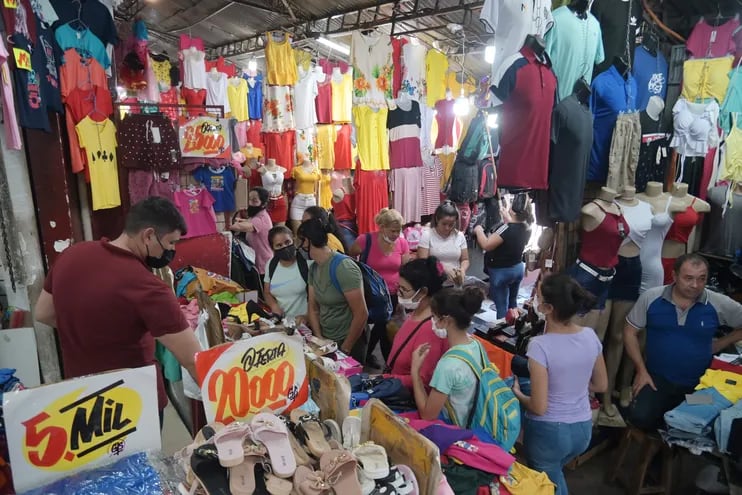 Efecto aguinaldo: Mercado 4 espera recibir a más de cien mil clientes este  fin de semana - Nacionales - ABC Color