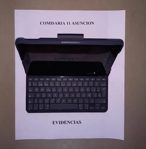 La Policía Nacional recupera una computadora denunciada como robada.