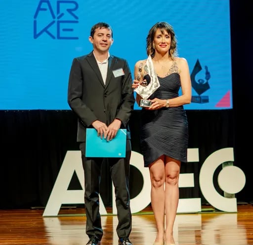 Jorge Bernal y Gabriela Mesquita Larán, fundadora y directora de Arké SRL.