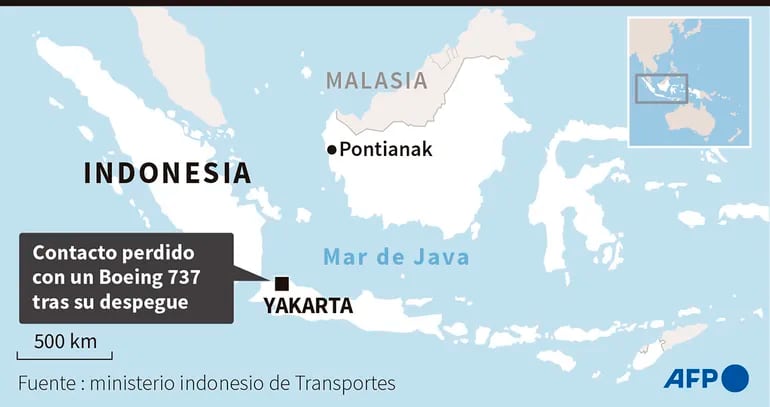 Avión cae en Indonesia