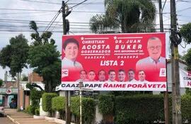 La propaganda electoral en la avenida principal de Caazapá.