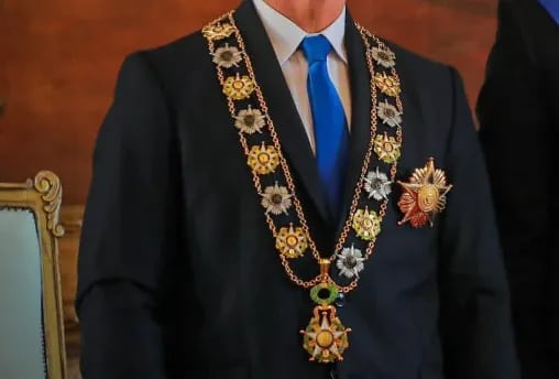 Collar del Mariscal Francisco Solano López. Cada uno cuesta más de G. 100 millones.