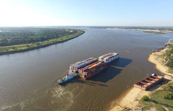 Bajante crítica del río Paraguay complica cada vez más la navegabilidad.