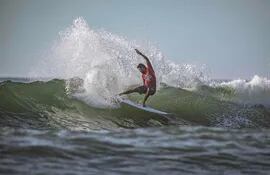 El surf será una de las atracciones en los Juegos de París 2024.