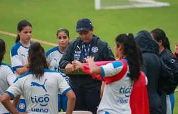 Epifania Benítez, entrenadora de la selección paraguaya Sub 17.