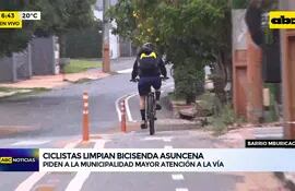 Video: Ciclistas limpian bicisenda asuncena