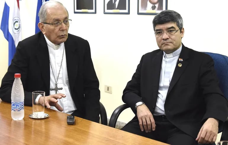 El arzobispo emérito Edmundo Valenzuela y el rector de la Universidad Católica, Narciso Velázquez, cuestionaron al MEC una supuesta intención de sacar del Cones a la UNA y a la UC.