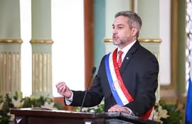 El oficialismo y la oposición de Paraguay criticaron este sábado el último informe de gestión del presidente del país, Mario Abdo Benítez, cuya Administración concluye el próximo 15 de agosto.