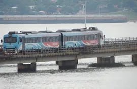Tren de pasajeros Encarnación-Posadas.