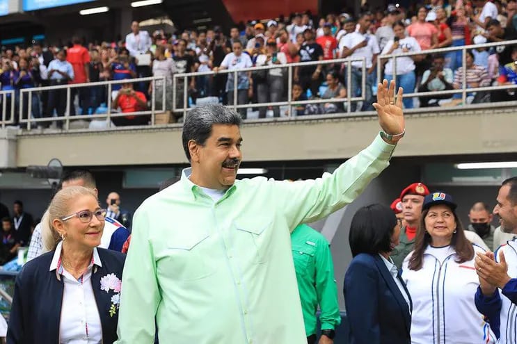 La Sociedad Interamericana de Prensa (SIP), que inauguró este martes su reunión de medio año, acusó al Gobierno de Venezuela de reducir “sistemáticamente” el espectro mediático en el país, según un informe publicado en la página web de la organización.