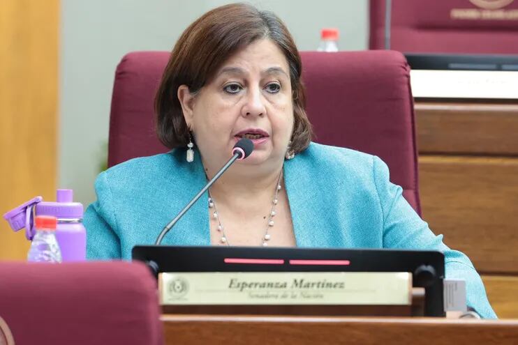 La senadora Esperanza Martínez (FG) planteó convocar a las autoridades del IPS.