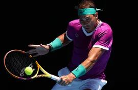 Rafael Nadal clasificó a la tercera ronda, tras sellar su victoria 71° en el Abierto australiano. (AFP)