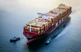 La logística cumple una función fundamental en las  actividades de almacenaje y transporte nacional e internacional.