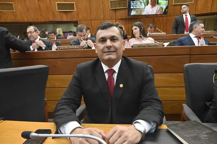El diputado Édgar Olmedo (ANR, FR) confirmó su postulación para el Consejo de la Magistratura.