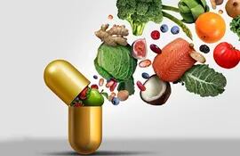 Las vitaminas liposolubles son las vitaminas A, D, E y K, que se almacenan en el hígado, el tejido graso y los músculos del cuerpo. Son sustancias importantes y necesarias para el buen funcionamiento del organismo, que se suministran a través de la alimentación.