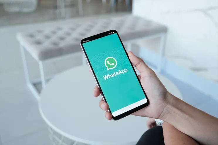 WhatsApp está lanzando la capacidad de vincular una cuenta existente de la plataforma a un 'smartphone' o tableta adicional para todos los usuarios que dispongan de la última actualización 2.23.8.2 de la versión beta para Android.