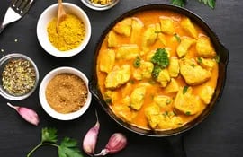 Pollo al curry, una de las estrellas de la cocina oriental.