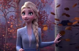 La reina Elsa (Idina Menzel) en "Frozen II".