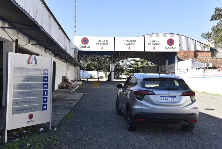 Faltando 17 días para el vencimiento de las habilitaciones vehiculares en Asunción, no hay filas en los talleres para realizar la Inspección Técnica Vehicular (ITV).