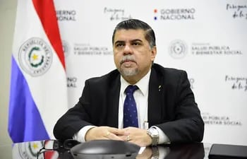 Julio Borba, ministro de Salud.