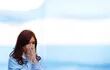 La candidata a la Vicepresidencia de Argentina, la expresidenta Cristina Fernández de Kirchner, reacciona durante el acto de cierre de su campaña del candidato a la Presidencia de Argentina, el opositor peronista Alberto Fernández, este jueves, en Mar del Plata (Argentina).