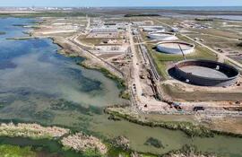 Reserva de petróleo de Estados Unidos en  Freeport, Texas.  (AFP)