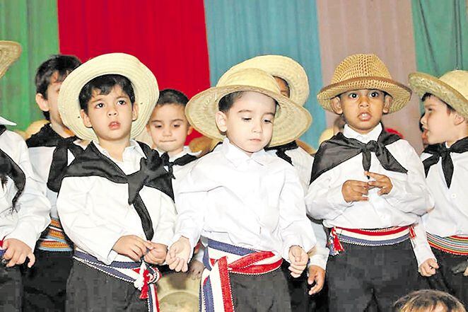 Aprendizaje Y Diversion Escolar Abc Color