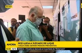 Ramón González Daher llega a juzgado de Luque para imposición a prisión domiciliaria