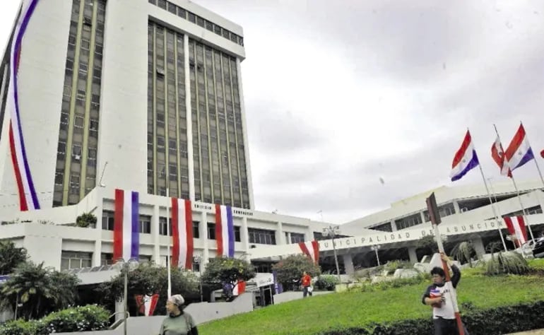 La Municipalidad de Asunción se encuentra en “rojo” debido a la falta de recaudación, según informaron autoridades.