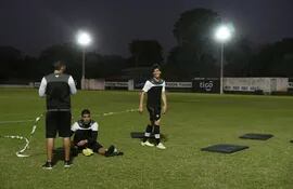 se-hizo-la-luz-en-la-villa-en-la-ultima-parte-del-entrenamiento--182517000000-1374686.jpg