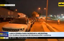 Puerto Falcón: Larga espera para ingresar a Argentina