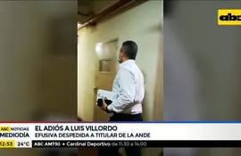 A los gritos, funcionarios de la ANDE despiden a Luis Villordo