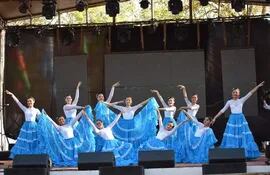 Tobatí festejó su aniversario fundacional con danza y alegría