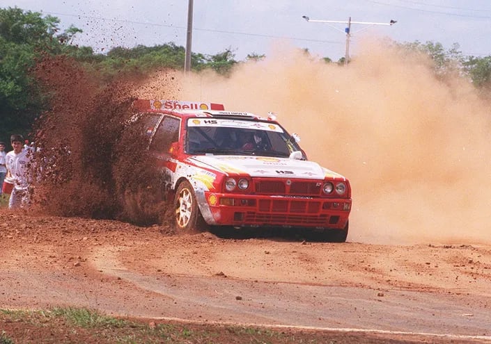 Francisco "Pancho" Gorostiaga y Víctor Aguilera (Lancia Delta HF Integrale). Pruebas de Clasificación - Transchaco Rally 1997.