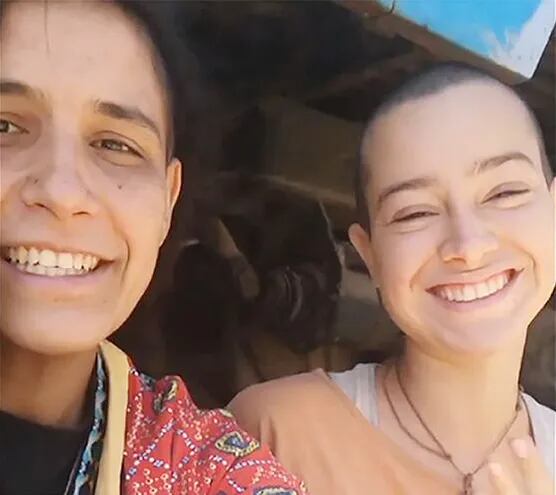 Mariángela Guidita Abdala Carísimo y Giselle Noemí Ferrer, prófugas de la justicia paraguaya.