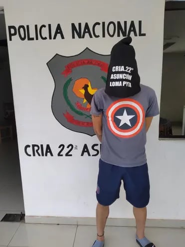 César Ariel Ríos Colmán, detenido fácilmente por portar la distintiva remera del capitán América.