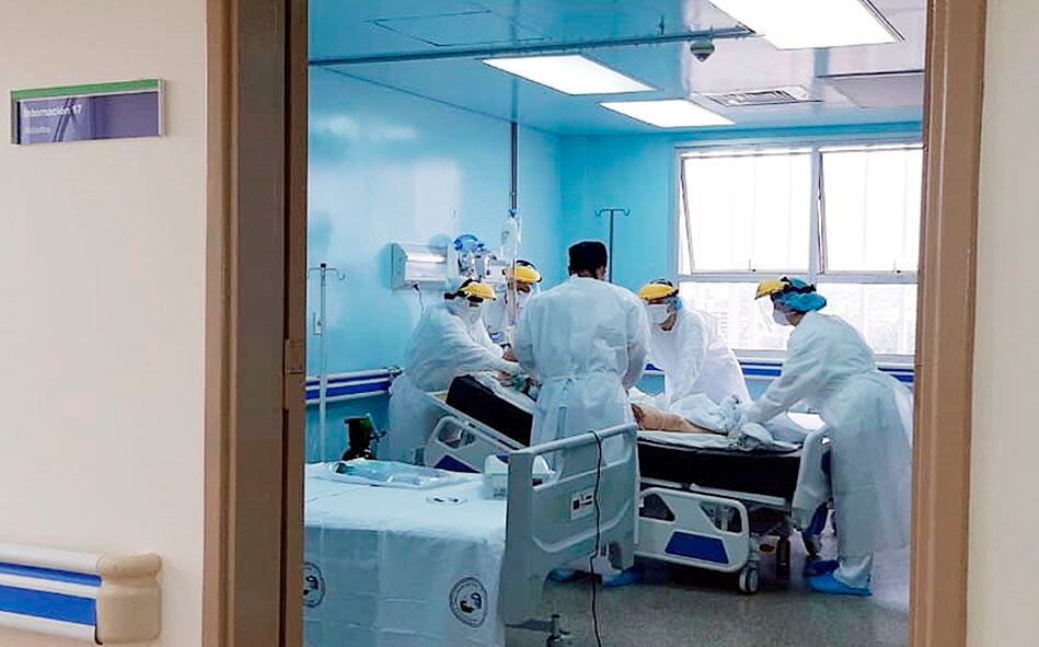 En Alto Paraná la pandemia de covid-19 ya se cobra casi mil fallecidos. Los hospitales públicos ya no tienen camas libres.