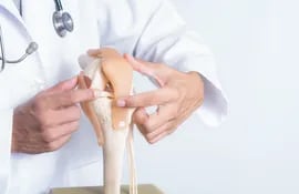 Imagen ilustrativa: los traumatólogos y ortopedistas se pronuncian ante el uso del PMMA en su área.