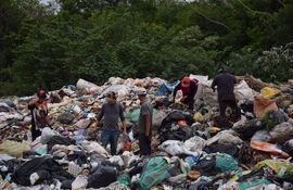 La disposición final de las basuras contamina el ambiente en San Juan Nepomuceno
