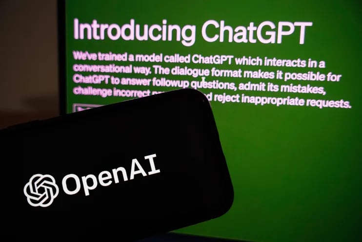 La página de introducción de ChatGPT, un modelo interactivo de chatbot de IA entrenado y desarrollado por OpenAI.  El primer ministro británico, Rishi Sunak, baraja la instalación en Londres de una nueva autoridad supervisora de la inteligencia artificial (IA) a nivel global, según informó este sábado el diario “The Times”.