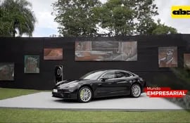Mundo Empresarial: arribó al país el nuevo Porsche panamera