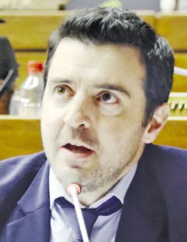 Sebastián García, diputado del Partido Patria Querida (PPQ), se candidato a intendente de la ciudad de Asunción.