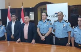 El gobernador de Ñeembucú, Víctor Hugo Fornerón y autoridades de Isepol confirmaron que las clases para  aspirantes a suboficiales se iniciará el próximo  abril.