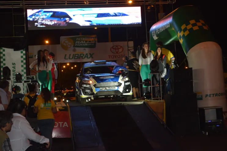 Franco Pappalardo y Diego Díaz (Ford Fiesta Rally4) iniciaron de esta forma el rally itapuense.