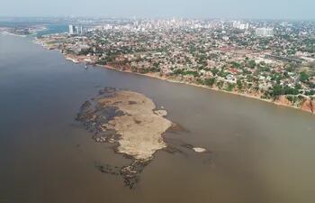 El río Paraguay vuelve a descender de manera sostenida.