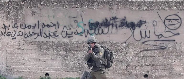 Un soldado israelí en una localidad de Cisjordania. (Imagen de archivo)