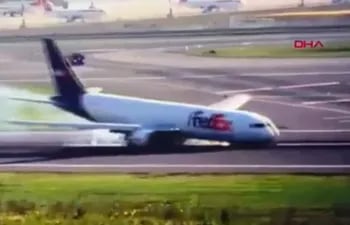 Avión carguero aterriza de emergencia. (captura de video)