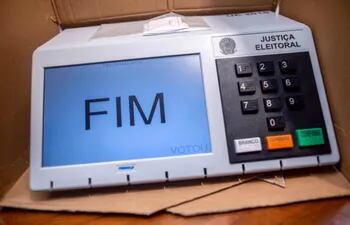 Urna electrónica utilizada en las pasadas elecciones presidenciales en Río de Janeiro, Brasil.  (AFP)