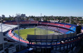 Vista aérea del estadio La Nueva Olla después del concierto de Karol G.