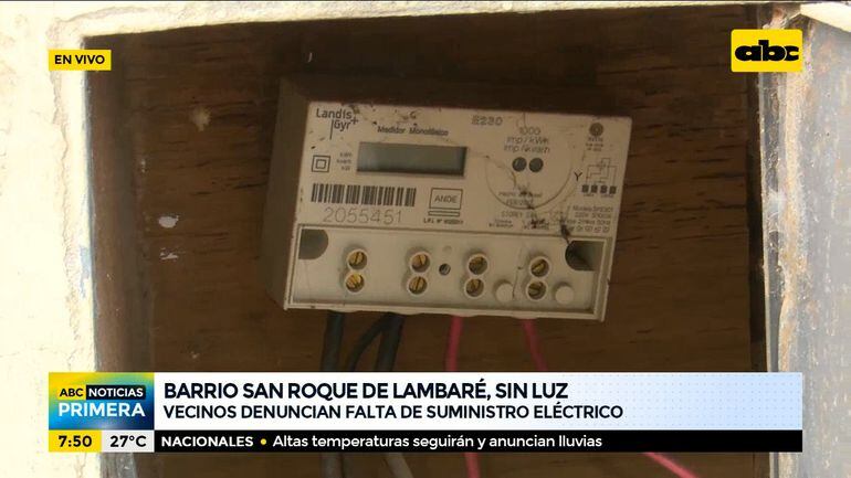 Un grupo de vecinos del barrio San Roque de Lambaré denunciaron que desde anoche, a las 23:00 no tienen luz. Patricia Pereira comentó que es la segunda noche que pasan sin energía eléctrica.